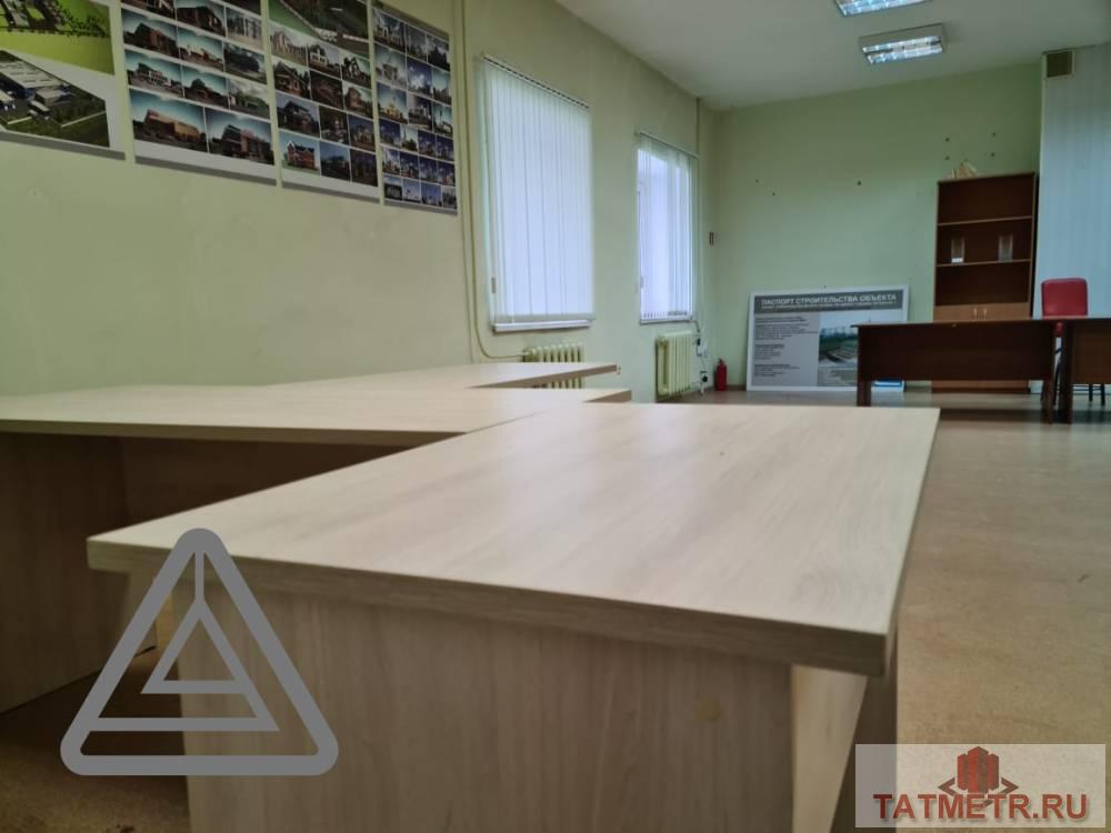Продажа / Коммерческая / Office, Казань, улица Декабристов, 10 000 000 Продается помещение свободного назначения, офисное по адресу улица декабристов 106Б , требует ремонта.В помещении: —...