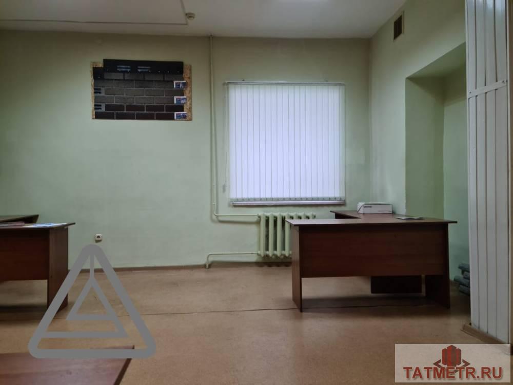 Продажа / Коммерческая / Office, Казань, улица Декабристов, 10 000 000 Продается помещение свободного назначения, офисное по адресу улица декабристов 106Б , требует ремонта.В помещении: —... - 13