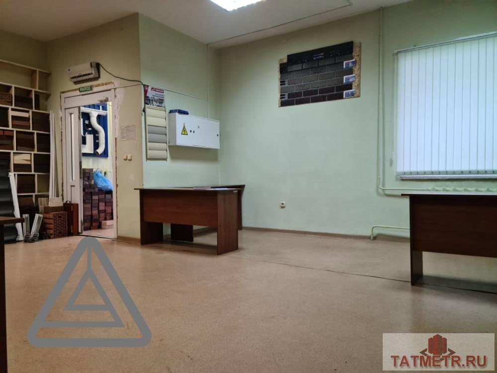 Продажа / Коммерческая / Office, Казань, улица Декабристов, 10 000 000 Продается помещение свободного назначения, офисное по адресу улица декабристов 106Б , требует ремонта.В помещении: —... - 17