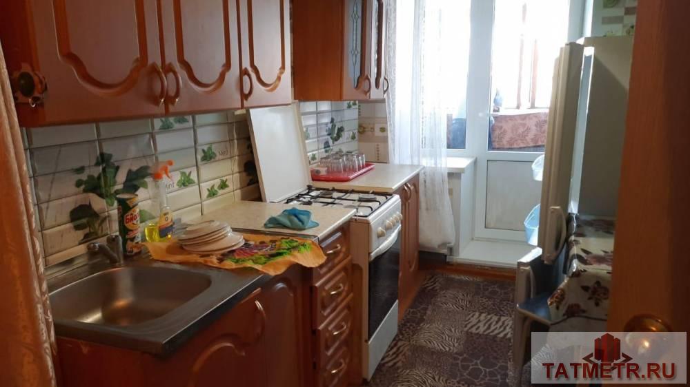 Аренда / Жилая / Квартира, Зеленодольск, Комсомольская улица, 10 000 Сдается отличная квартира в центре города Зеленодольск. В квартире имеется вся необходимая мебель: стенка,... - 2