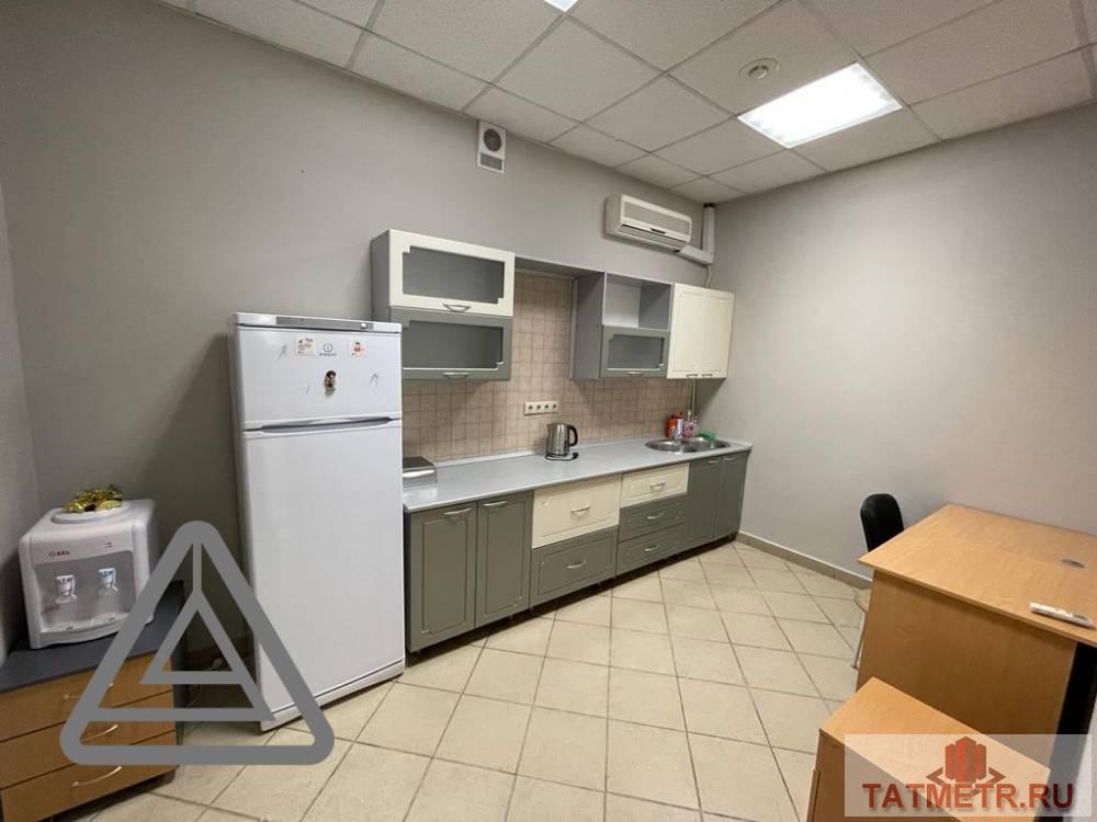 Продается готовый арендный бизнес офисное 208 кв.м + 52 кв.м лестничный проем на 4 этаже помещение по адресу... - 1