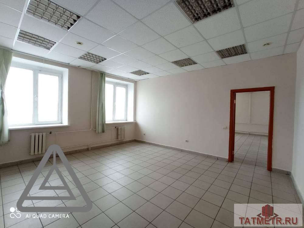 Коммерческая / Аренда / Офисы, Казань, улица Габдуллы Тукая, 46 670 Сдается помещение 71.8 кв.м состоит из комнат 46.2 кв.м + 25.6 квм на 4 этаже по адресу Тукая 58. В хорошем...