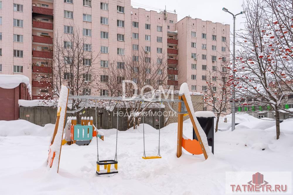 Продажа / Комнаты, Казань, Авангардная улица, 1 550 000 Комната 13,2 кв. м СТАТУС квартира Установлено двухкамерное пластиковое окно Оборудована кондиционером Обои в... - 1