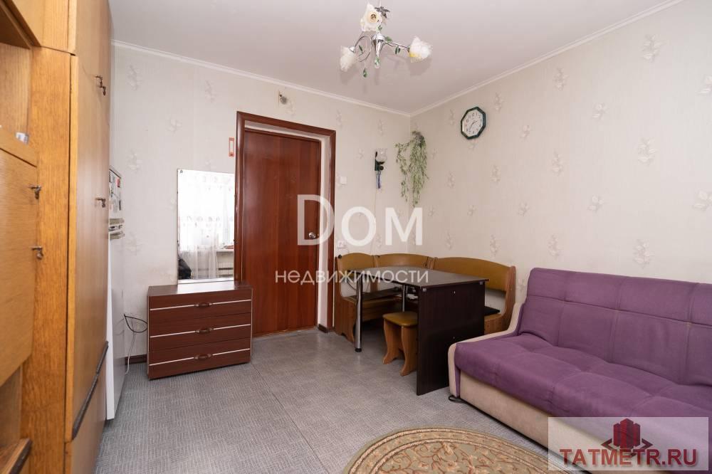 Продажа / Комнаты, Казань, Авангардная улица, 1 550 000 Комната 13,2 кв. м СТАТУС квартира Установлено двухкамерное пластиковое окно Оборудована кондиционером Обои в... - 9