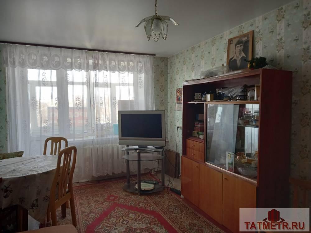 Продажа / Квартиры, пгт. Васильево, Октябрьская улица, 2 098 000 Продается отличная квартира в пгт. Васильево. Квартира светлая, чистая, уютная, натяжные потолки в обоих комнатах,... - 1
