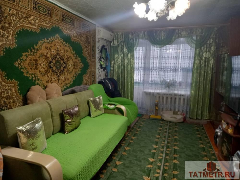 Продается отличная квартира в г. Зеленодольск. Квартира чистая, уютная, теплая, с раздельными комнатами. Окна... - 1