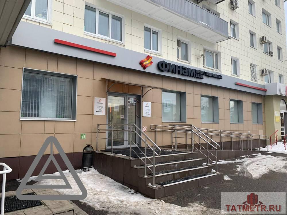 Коммерческая / Аренда / Офисы, Казань, улица Декабристов, 252 000 Сдается торговое помещение по адресу улица Декабристов, 1100 . В отличном состоянии. В помещении: — Телефон —...