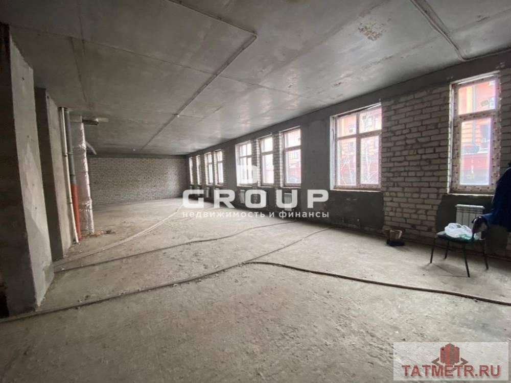 Продажа / Коммерческая / Office, Казань, улица Бехтерева, 17 900 000 Продаю помещение свободного назначения 197,4 кв м — 1 этаж — 1 линия — центр города — просторное, светлое помещение... - 2