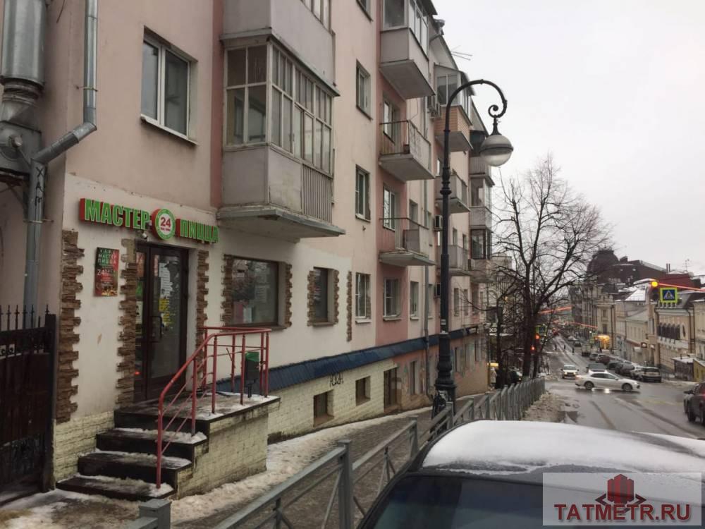 Аренда / Коммерческая / Public catering, Казань, Университетская улица, 100 000 Сдаю помещение в самом центре города, с большим пешим и автомобильным трафиком. -площадь 71 квм -мощность под...