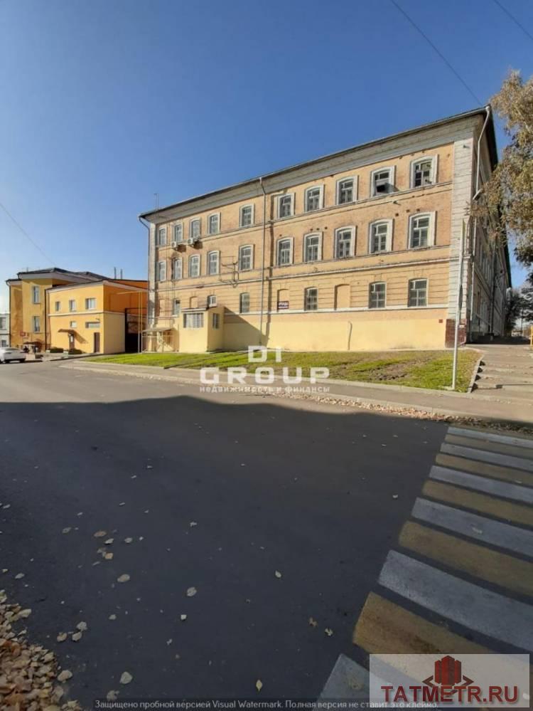 Продажа / Коммерческая / Office, Казань, улица Гладилова, 160 000 000 Продам отдельно стоящее здание по ул. Гладилова Назначение любое Характеристики — первая линия; — общая площадь... - 1