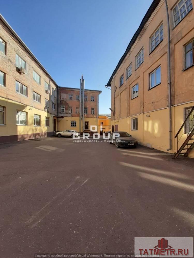 Продажа / Коммерческая / Office, Казань, улица Гладилова, 160 000 000 Продам отдельно стоящее здание по ул. Гладилова Назначение любое Характеристики — первая линия; — общая площадь... - 2