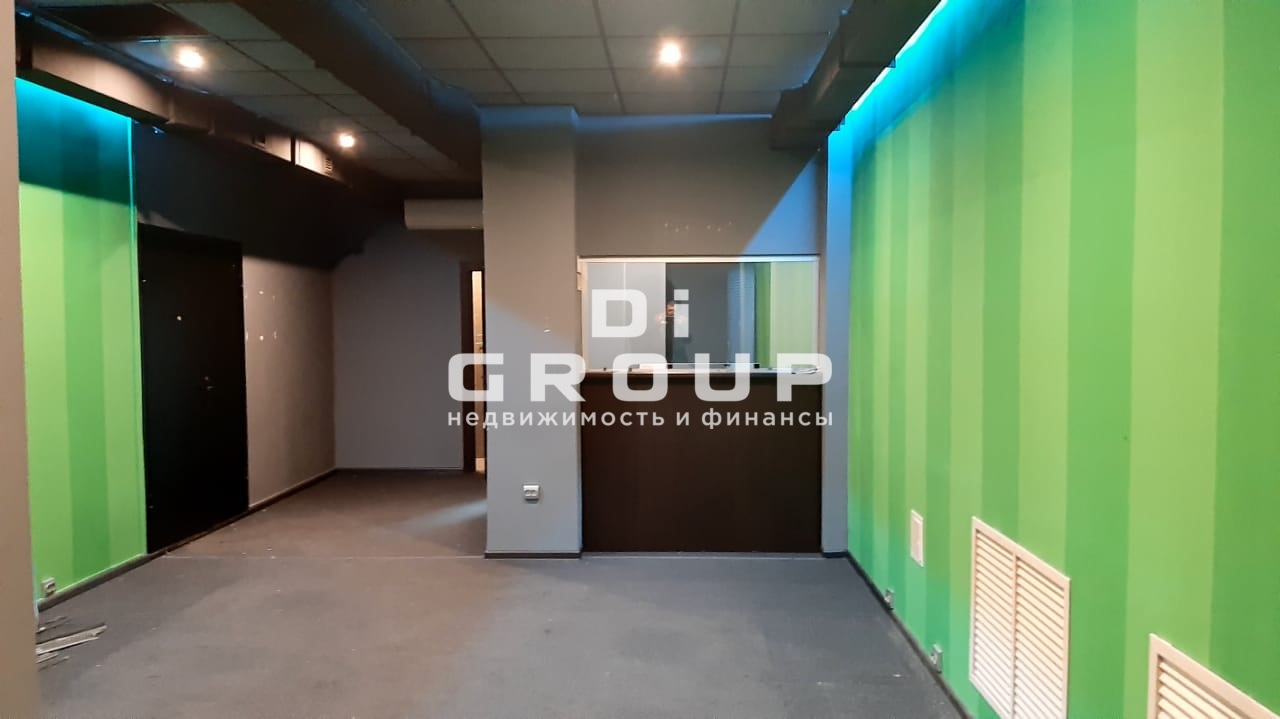 Аренда / Коммерческая / Warehouse, Казань, улица Академика Сахарова, 84 000 Предлагается к аренде помещение в ТЦ Домино. Характеристики объекта: — 1 линия; — 2-х этажное здание ; — возможность...