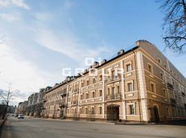 Сдается блок-офис в центре города 174 кв.м, светлое помещение, 4...