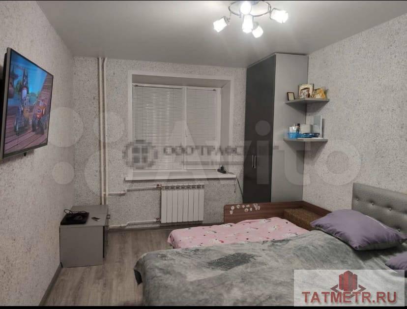 Тройной стеклопакет, новые радиаторы отопления. На полу ламинат. Натяжные потолки. Стены выровнены, в зале и в...