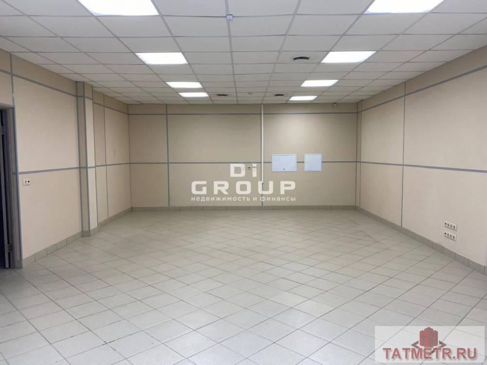 Коммерческая / Аренда / Офисы, Казань, улица Фатыха Амирхана, 29 700 дается помещение на первом этаже 33 кв.м по адресу Амирхана 12А. .Большие окна, на полу кафель. Характеристики: —... - 3