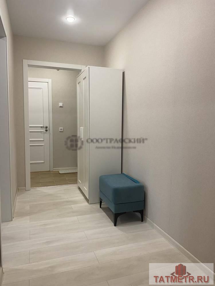 Продажа / Квартиры, Казань, улица Александра Курынова, 7 390 000 Продается просторная двухкомнатная квартира в новом жилом комплексе Светлая Долина. Квартира с удачной планировкой и... - 7