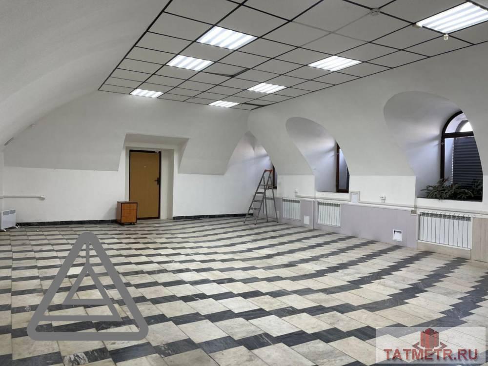 Продажа / Коммерческая / Office, Казань, Лево-Булачная улица, 22 000 000 Продается нежилое помещение с Арендаторами на 1 этаже общей площадью 173 кв.м. по адресу: ул. Лево-Булачная, д.52....