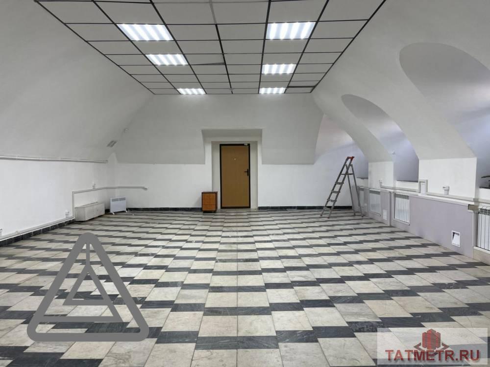 Продажа / Коммерческая / Office, Казань, Лево-Булачная улица, 22 000 000 Продается нежилое помещение с Арендаторами на 1 этаже общей площадью 173 кв.м. по адресу: ул. Лево-Булачная, д.52.... - 2