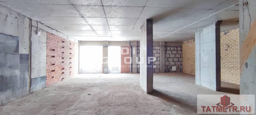 Продажа / Коммерческая / Office, Казань, улица Достоевского, 20 652 000 Помещение в новом ЖК на перекрестке улиц Вишневского и Достоевского. Два входа с парадной и со двора. Высота 3,4... - 3