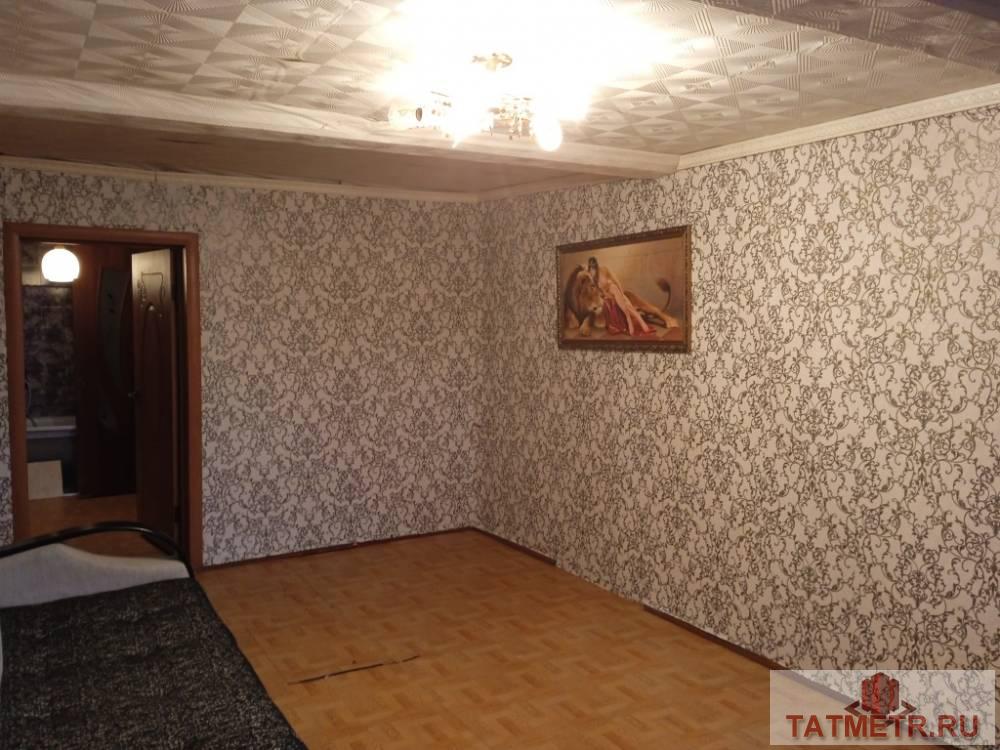 Продажа / Жилая / Дом с участком, Зеленодольск, Октябрьская улица, 2 298 000 Продается отличный дом в черте города Зеленодольск. Дом уютный, просторный в отличном состоянии. Окна пластиковые. В... - 1