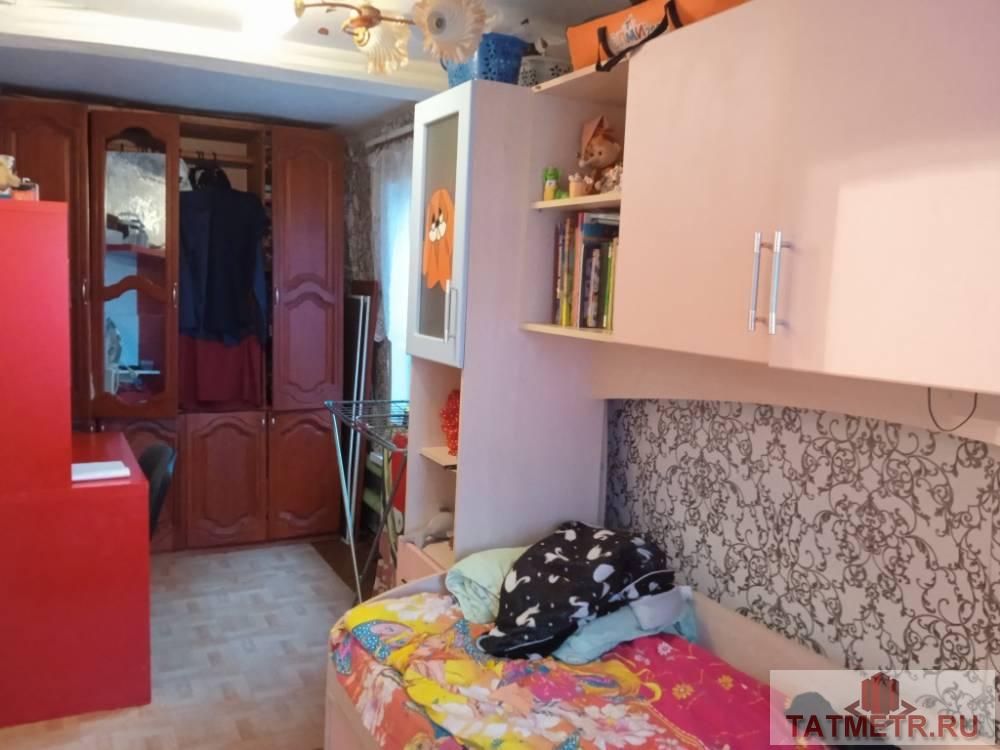 Продажа / Жилая / Дом с участком, Зеленодольск, Октябрьская улица, 2 298 000 Продается отличный дом в черте города Зеленодольск. Дом уютный, просторный в отличном состоянии. Окна пластиковые. В... - 3