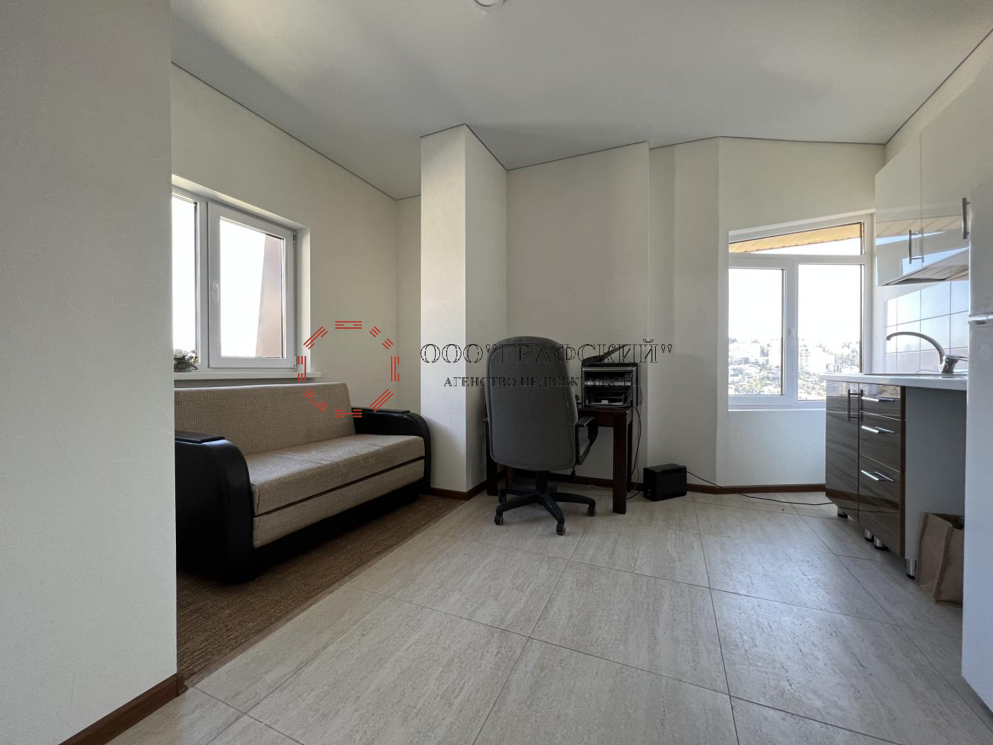 Продажа / Коммерческая / Hotel, Сочи, Красная улица, 7 782 500 Продаю светлые апартаменты в теплом Сочи! Апартаментный комплекс расположен в историческом центре старого города в... - 3