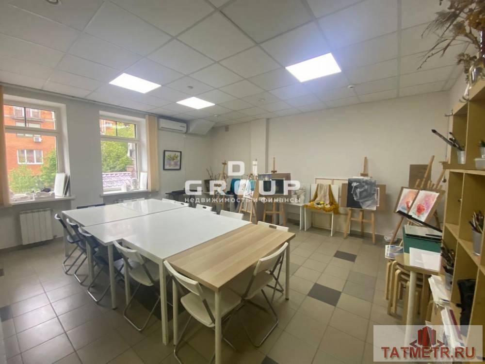 Коммерческая / Аренда / Офисы, Казань, улица Бутлерова, 45 000 Сдам офис 45кв.м в центре на 1-ом этаже из 2-ух кабинетов. Основные характеристики: — помещение расположено в БЦ; —... - 1