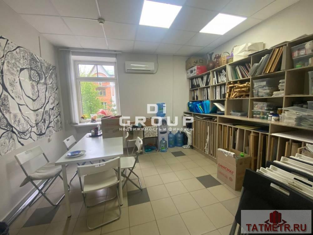 Коммерческая / Аренда / Офисы, Казань, улица Бутлерова, 45 000 Сдам офис 45кв.м в центре на 1-ом этаже из 2-ух кабинетов. Основные характеристики: — помещение расположено в БЦ; —... - 4