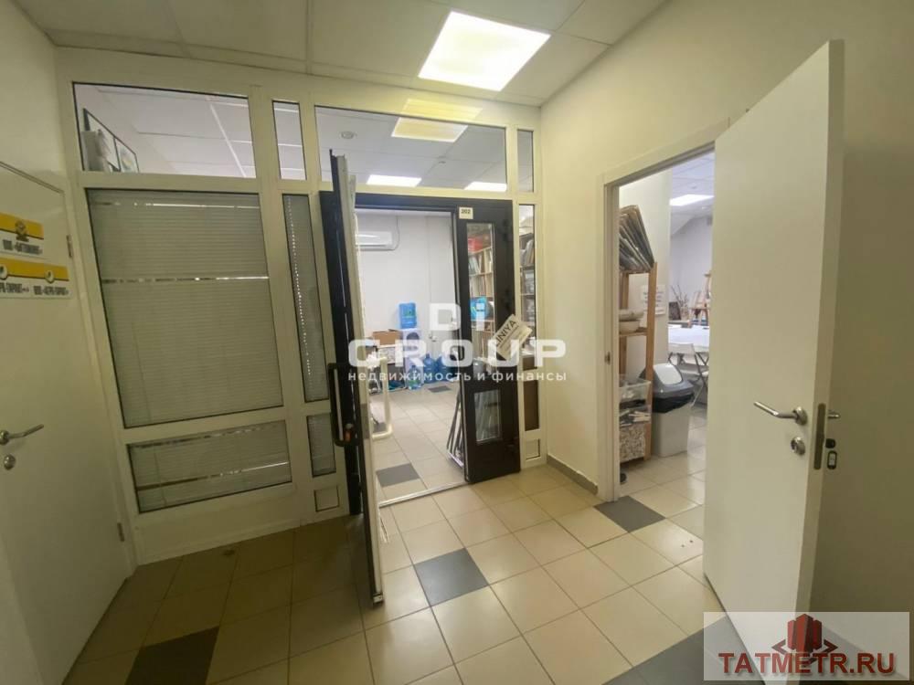 Коммерческая / Аренда / Офисы, Казань, улица Бутлерова, 45 000 Сдам офис 45кв.м в центре на 1-ом этаже из 2-ух кабинетов. Основные характеристики: — помещение расположено в БЦ; —... - 5