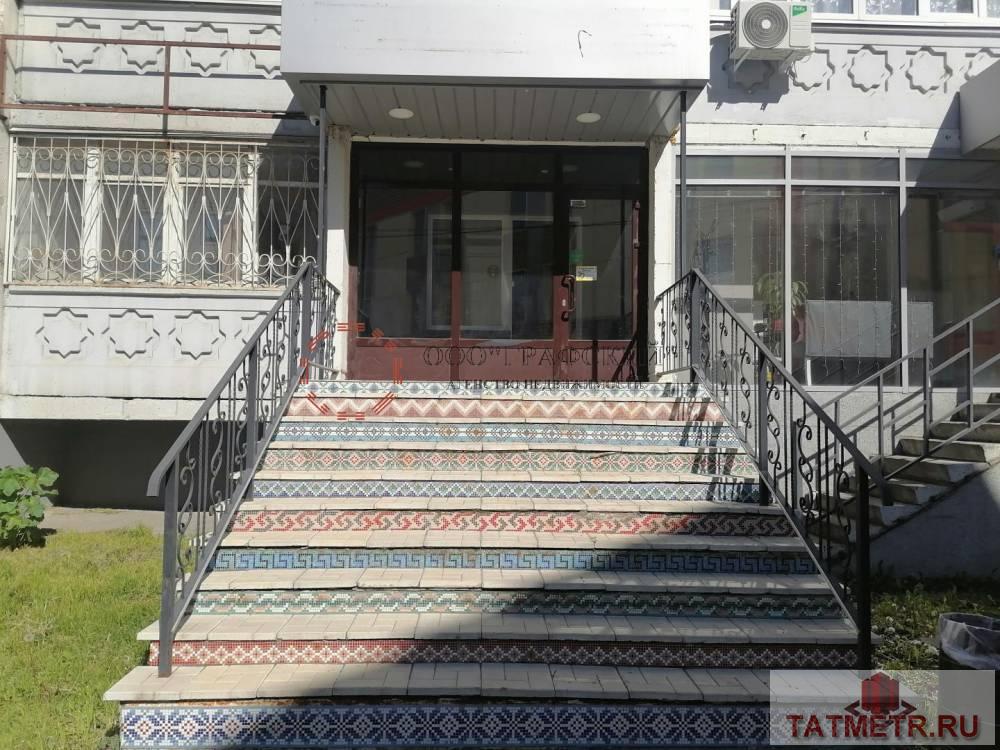 Продажа / Коммерческая / Free purpose, Казань, Чистопольская улица, 11 380 000 Продам коммерческое помещение : Казань, Чистопольская д.15 — 1 этаж — располагается на первой линии от дороги —...