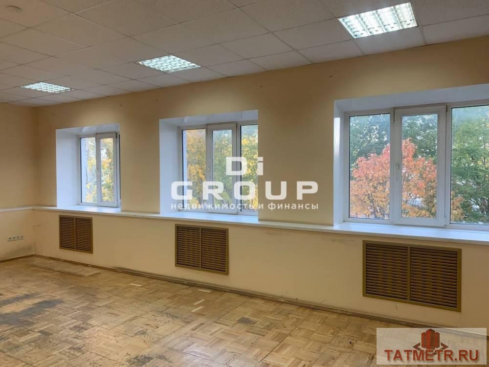 Продажа / Коммерческая / Office, Казань, проспект Ямашева, 106 000 000 Продается помещение в центре Ново-Савиновского района. Характеристики: — площадь 774,9 кв.м, первая линия;<br... - 2