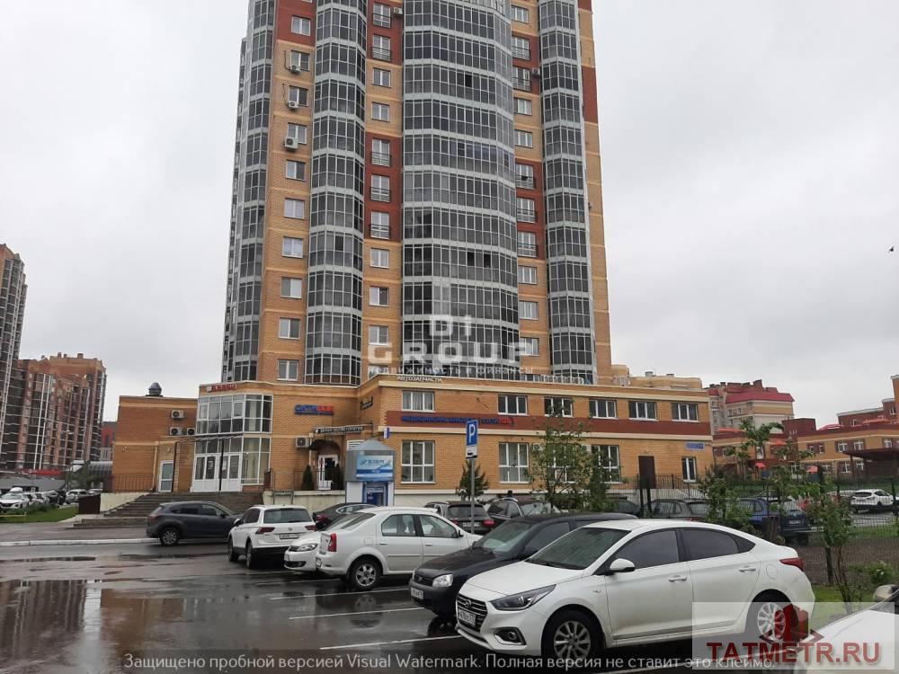Продажа / Коммерческая / Office, Казань, улица Баки Урманче, 13 923 000 Продам помещение в ЖК «Солнечный город» в Приволжском районе. — площадь 175,8 кв.м., первая линия БКК, второй этаж; —...