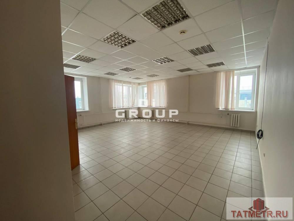 Коммерческая / Аренда / Офисы, Казань, улица Габдуллы Тукая, 39 065 Сдаем в аренду офис 71.8кв.м. из 2-ух кабинетов (46.2+25.6) (без обеспечительного платежа) -Большая парковка на... - 2