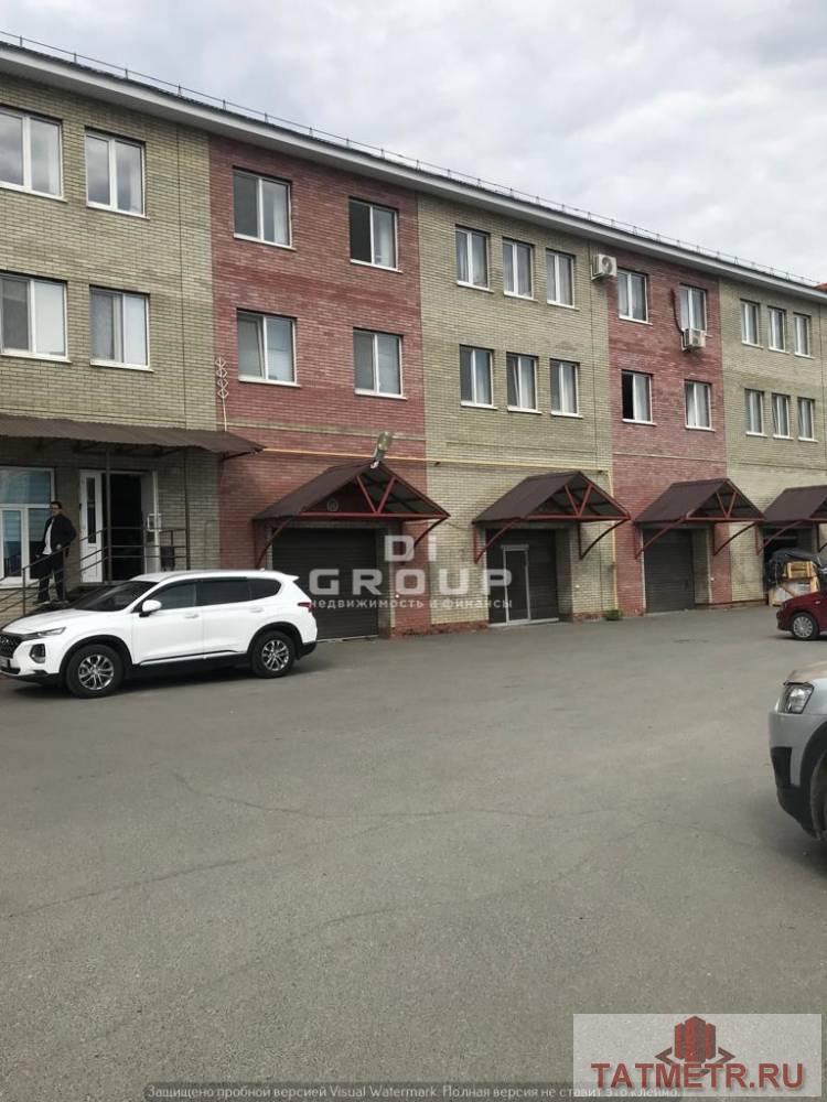 Продажа / Коммерческая / Office, Казань, улица Журналистов, 280 000 000 Продам торгово-офисный центр в Советском районе. — общая площадь 4200 кв.м., состоит из двух зданий (3000 кв.м. +... - 4