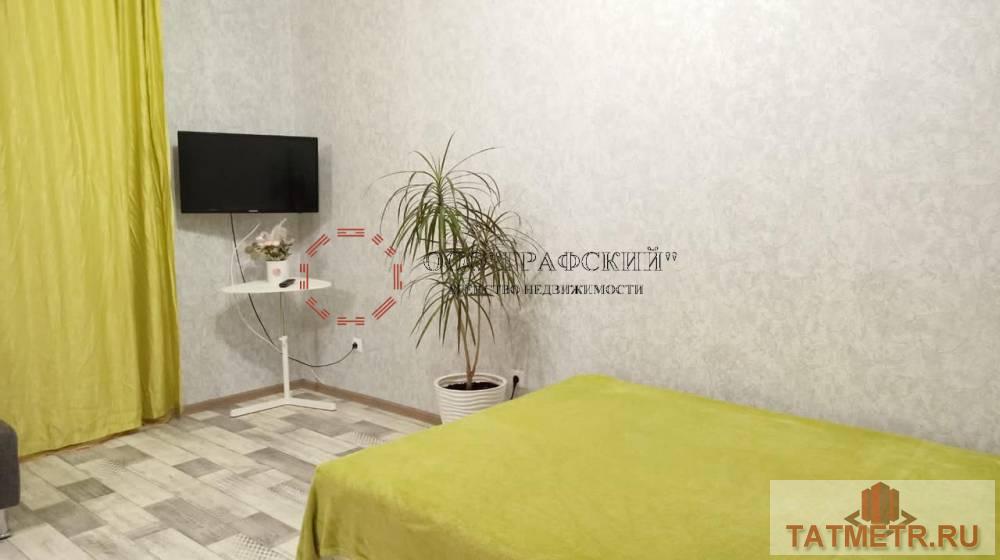 Аренда / Жилая / Квартира, Казань, улица Рауиса Гареева, 23 000 Сдам квартиру-студию на длительный срок. Вся мебель и техника есть — заезжай и живи. Дом кирпичный, теплый. Рядом... - 9