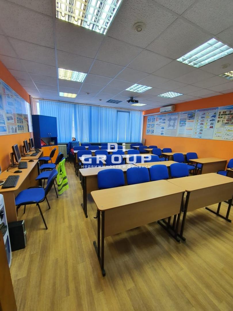 Продажа / Коммерческая / Office, Люберцы, Красная улица, 105 000 000 Предлагается к реализации здание по ул.Красная, д.1 Характеристики объекта: — 4 этажа; — 1 линия; — кабинетная... - 2