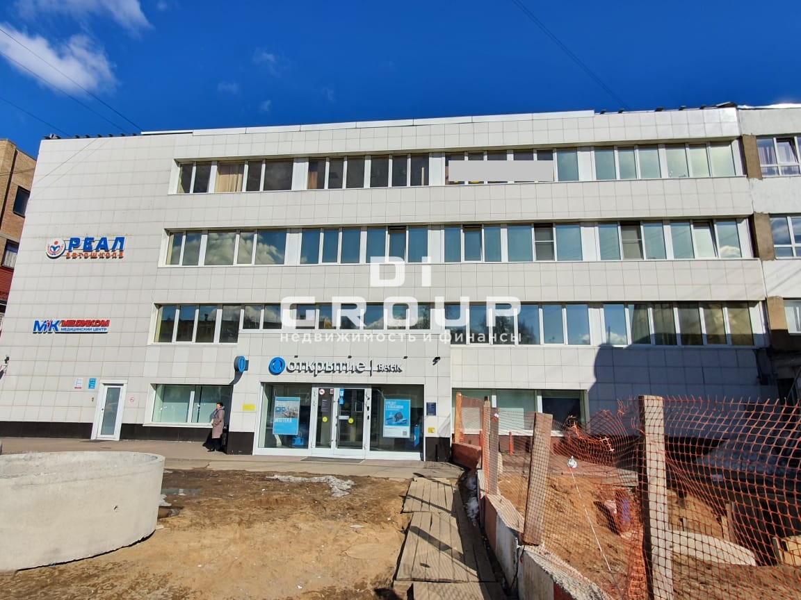 Коммерческая / Аренда / Офисы, Люберцы, Красная улица, 1 150 000 Предлагается к аренде здание по ул.Красная, д.1 Характеристики объекта: — 1 этаж,3 и 4 этажи; — 1 линия; — кабинетная...