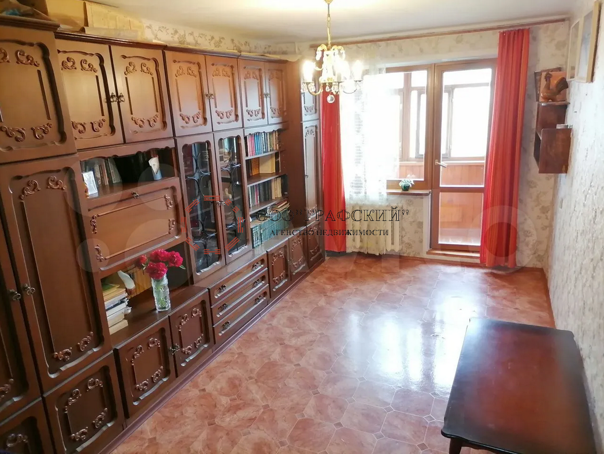 Продажа / Квартиры, Казань, улица Фатыха Амирхана, 5 450 000 Продаю светлую уютную однокомнатную квартиру в сердце Ново-Савиновского района! В квартире отличная планировка,... - 1