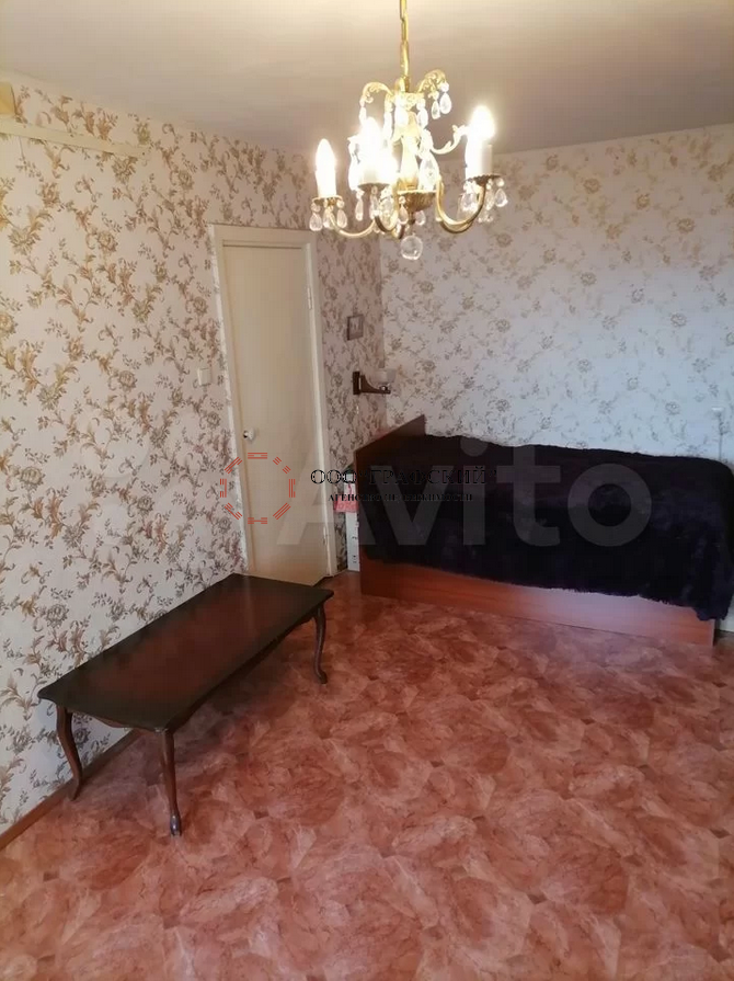 Продажа / Квартиры, Казань, улица Фатыха Амирхана, 5 450 000 Продаю светлую уютную однокомнатную квартиру в сердце Ново-Савиновского района! В квартире отличная планировка,... - 5