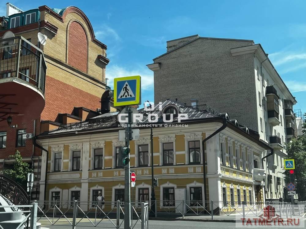Коммерческая / Аренда / Офисы, Казань, улица Жуковского, 270 000 Сдается 178,9 кв.м. на первом этаже в отдельно стоящем здании культурного наследия. Историческая часть города....