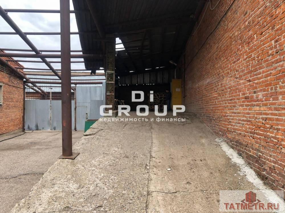 Аренда / Коммерческая / Warehouse, Казань, Портовая улица, 58 400 Предлагаем в аренду неотапливаемые складские помещения площадью 365 кв.м по улице Портовая в 5 минутах езды от центра...