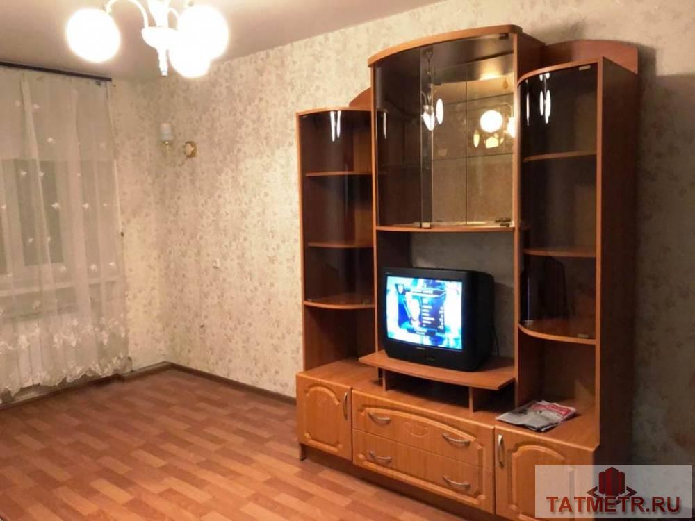 Аренда / Жилая / Квартира, Зеленодольск, Столичная улица, 10 000 Сдается замечательная квартира в г. Зеленодольск. Квартира солнечная, теплая, уютная с отличным ремонтом. В квартире... - 1