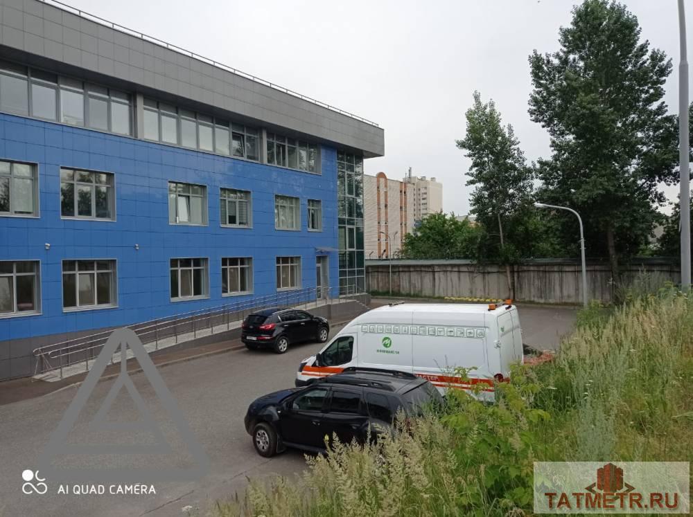 Продажа / Коммерческая / Business, Казань, улица Маршала Чуйкова, 120 000 000 Продаю (ГАБ) Административно — офисное здание 4 -х этажное здание площадь 1807.8 кв.м, земля 2017 кв.м по адресу. ул... - 2