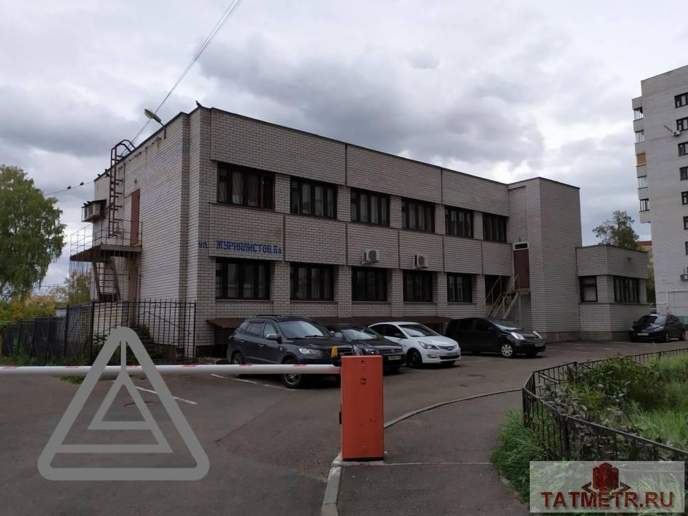 Коммерческая / Аренда / Офисы, Казань, улица Журналистов, 420 650 Сдается отдельно стоящее офисное здание по адресу Журналистов , 6А. Площадь земельного участка 700 кв.м. Здание...