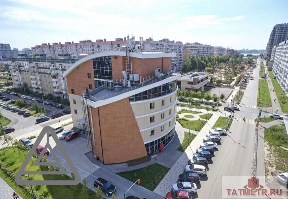 Продажа / Коммерческая / Free purpose, Казань, улица Абсалямова, 380 000 000 Продается современный бизнес центр «NautiLus». 6-этажное здание с оригинальной архитектурной концепцией введено в... - 3