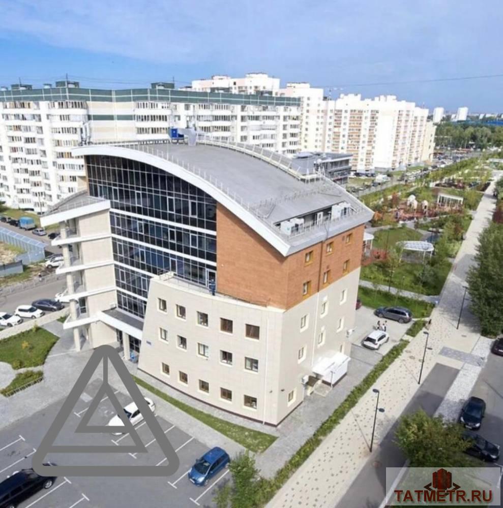 Продажа / Коммерческая / Free purpose, Казань, улица Абсалямова, 380 000 000 Продается современный бизнес центр «NautiLus». 6-этажное здание с оригинальной архитектурной концепцией введено в... - 4