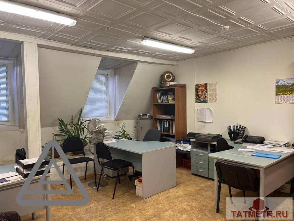 Продажа / Коммерческая / Office, Казань, улица Дзержинского, 2 646 000 Продается офис с Арендаторами и по адресу: Дзержинского 6 Здание находится в самом центре города, в двух минутах от... - 1
