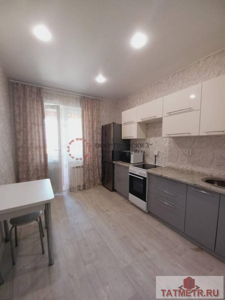 Продажа / Квартиры, Казань, Чистопольская улица, 13 999 000 Продаю 3-х комнатную квартиру в центре Ново-Савиновского района. Дом 2020 года. Свободна от проживания , ключи в день... - 8