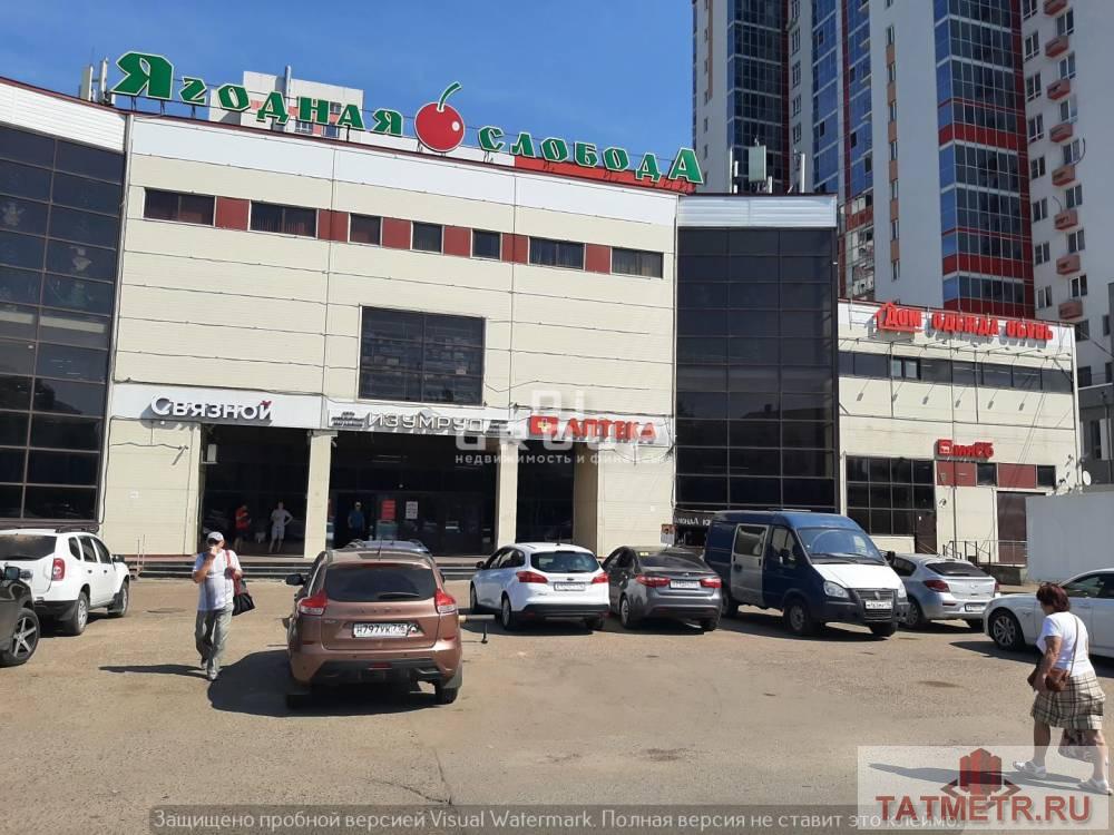 Коммерческая / Аренда / Торговые помещения, Казань, Краснококшайская улица, 34 500 Сдам в аренду торговое помещение в ТЦ «Ягодная Слобода». — площадь 23 кв.м., 1-ый этаж; — доступ 24/7,...