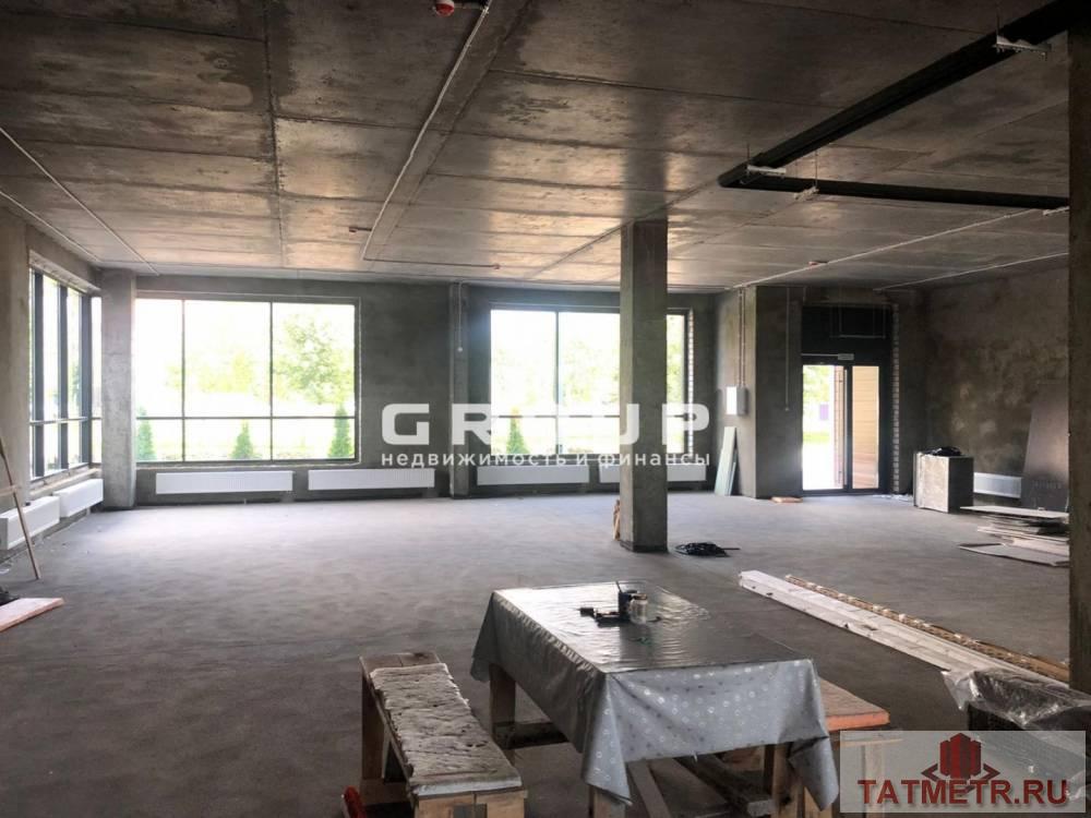 Аренда / Коммерческая / Warehouse, Казань, Беломорская улица, 600 000 000 Сдается в аренду помещение в Авиастроительном районе. Назначение: торговля, склад. Площадь 1000 кв.м., рабочая высота... - 4